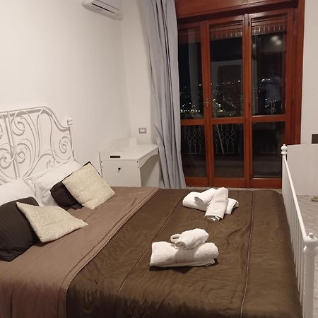 Bed and Breakfast Le Ginestre Salerno Zewnętrze zdjęcie